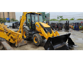 حفار متعدد الاستخدام JCB 3CX