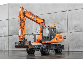 حفارة على عجلات DOOSAN DX160W-3