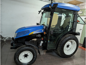 جرار صغير NEW HOLLAND