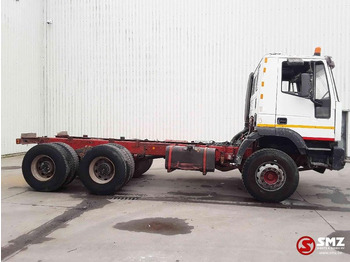 الشاسيه شاحنة Iveco Eurotrakker 260.34 6x4 manual pump!: صور 5