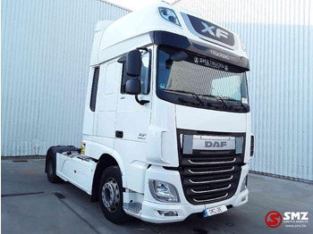 شاحنة جرار DAF XF 460