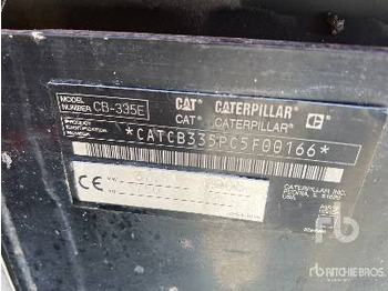 مدحلة الأسفلت CAT CB-335E: صور 5