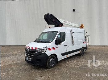 مصاعد الازدهار محمولة على شاحنة RENAULT Master