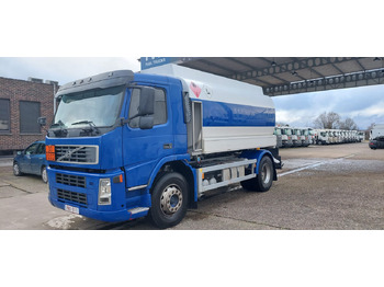 شاحنة صهريج VOLVO FM