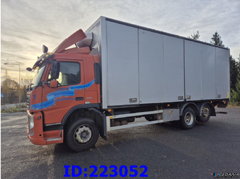 بصندوق مغلق شاحنة VOLVO FM11