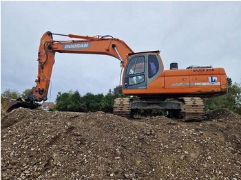 حفارة DOOSAN DX300LC