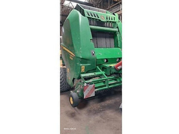 مكبس البالات المستطيله JOHN DEERE