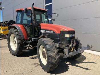 جرار New Holland M 100: صور 1