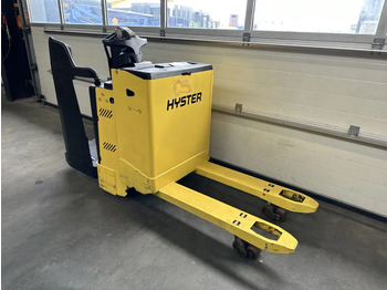 معدات الرفع منخفض المستوى HYSTER