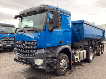 شاحنة جرار MERCEDES-BENZ Arocs 1845
