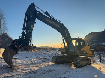 حفارة VOLVO EC300