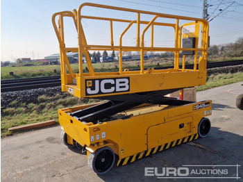 منصات هيدروليكية متنقلة JCB