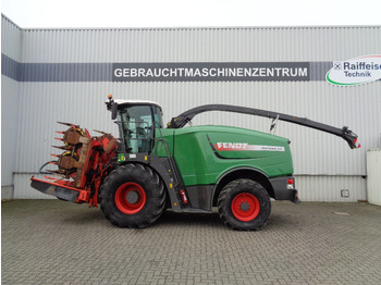 حصادة الأعلاف FENDT