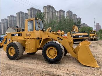 اللودر بعجل CATERPILLAR 950E