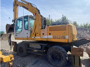 حفارة على عجلات LIEBHERR A 904 C