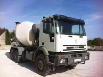 شاحنة خلاطة خرسانة IVECO 310: صور 1