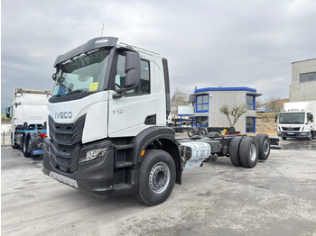 الشاسيه شاحنة IVECO X-WAY