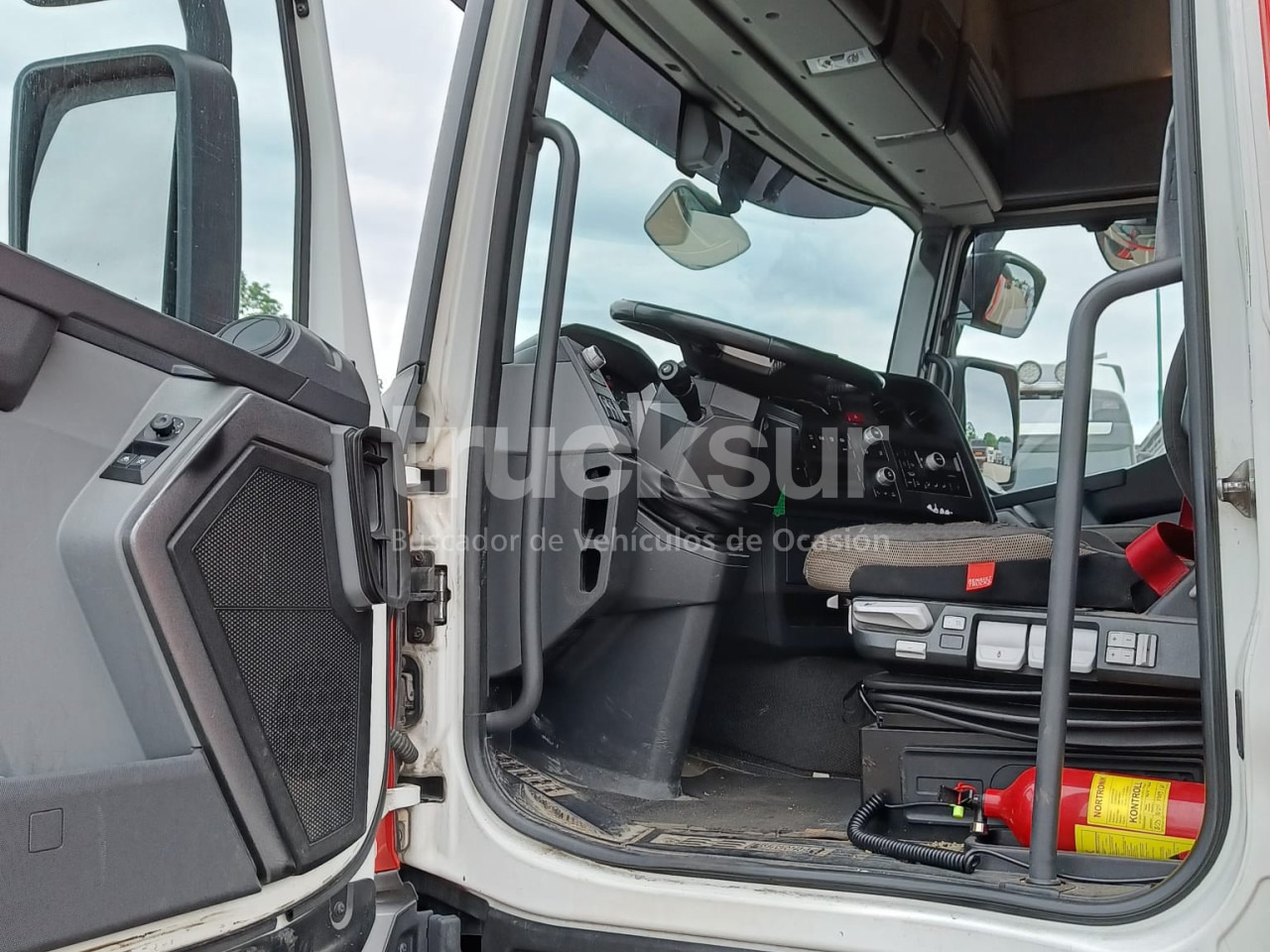 بصندوق مغلق شاحنة RENAULT T380: صور 13