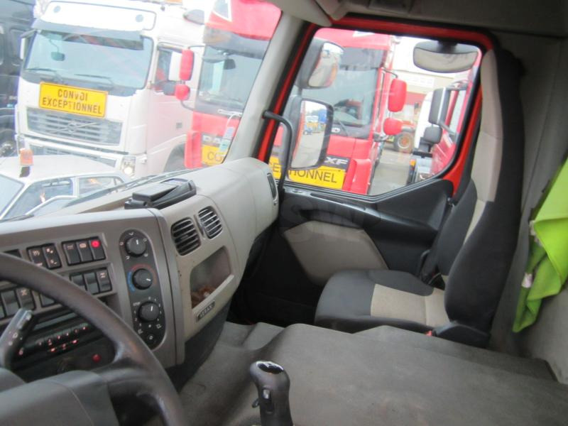 شاحنات مسطحة Renault Kerax 370 DXI: صور 14