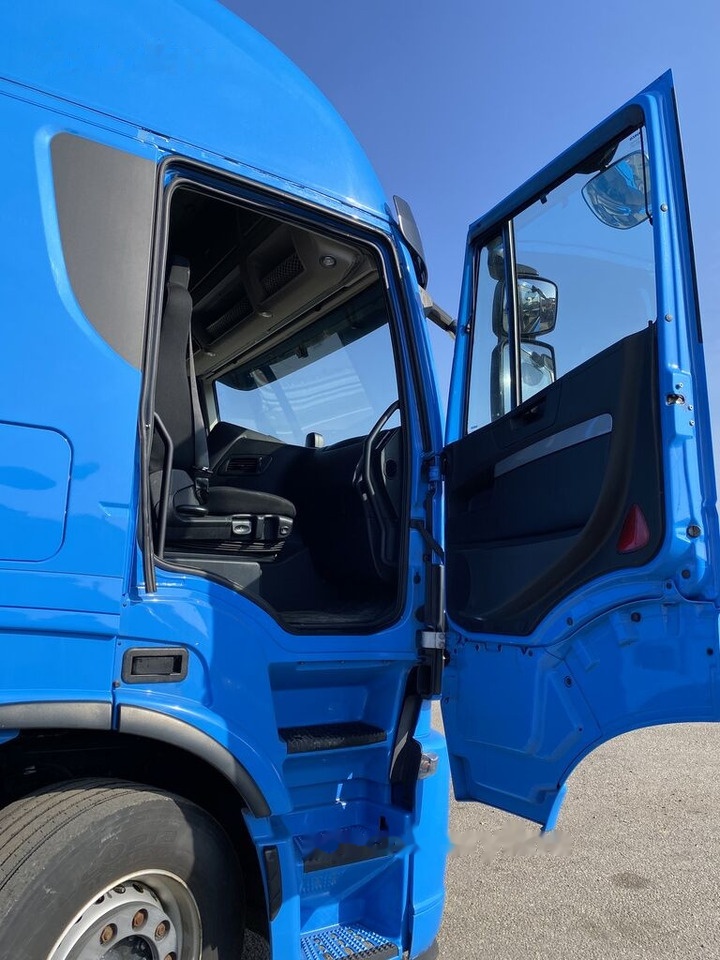 الشاسيه شاحنة IVECO STRALIS 460NP LNG: صور 39