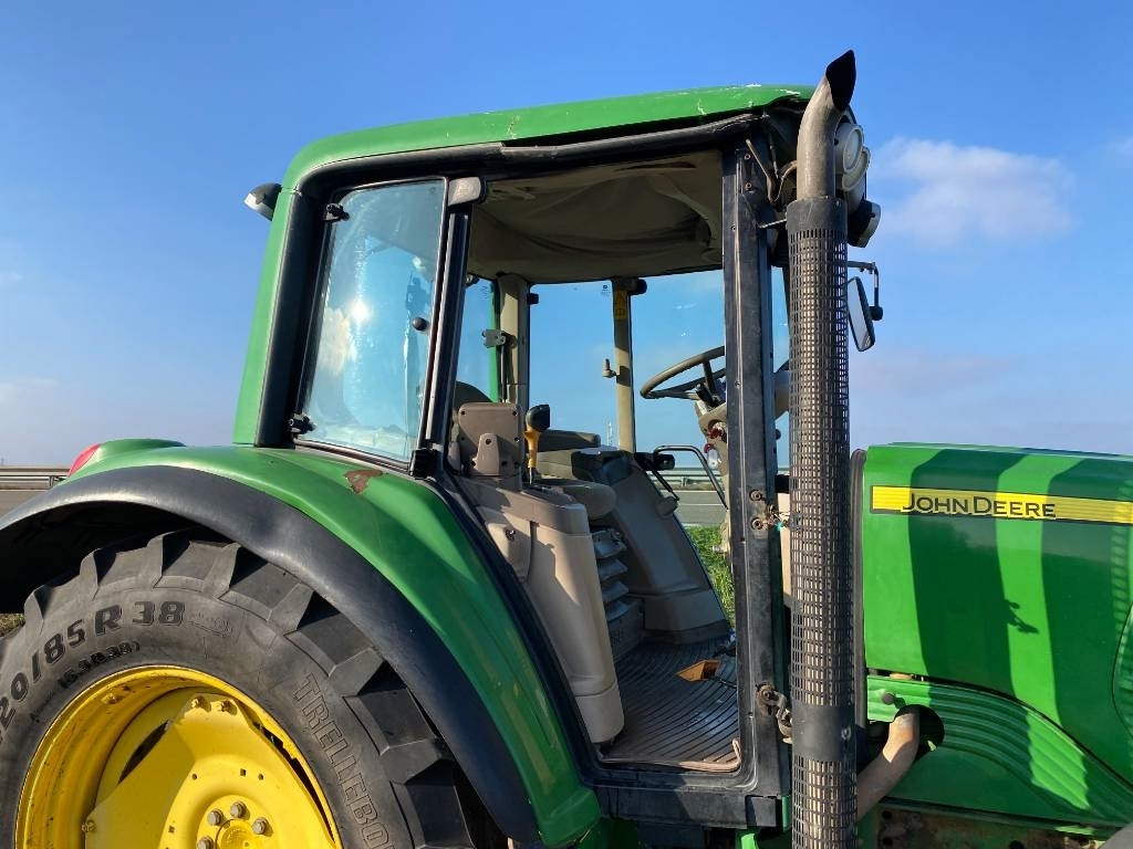 جرار John Deere 6230 P/QUAD 40Km/h-TLS-Command Center endommagé: صور 47