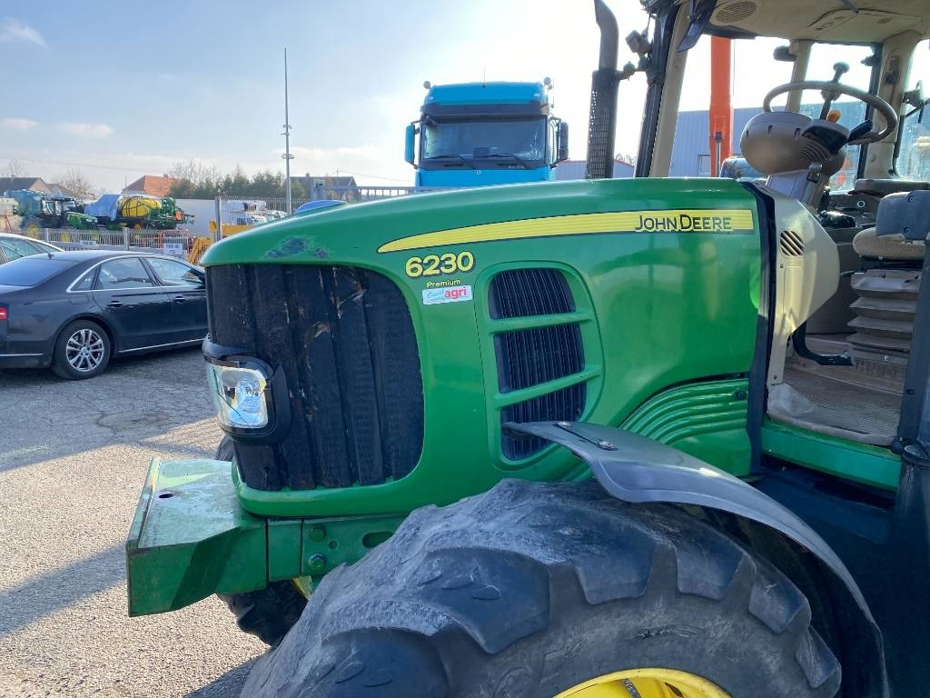 جرار John Deere 6230 P/QUAD 40Km/h-TLS-Command Center endommagé: صور 25