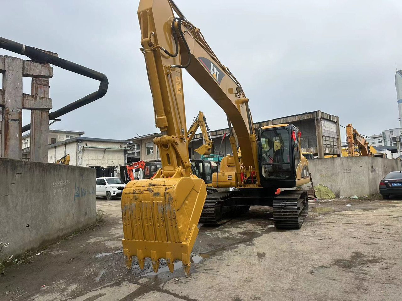 حفارات زحافة CATERPILLAR 320C 320B 320BL 325B: صور 6