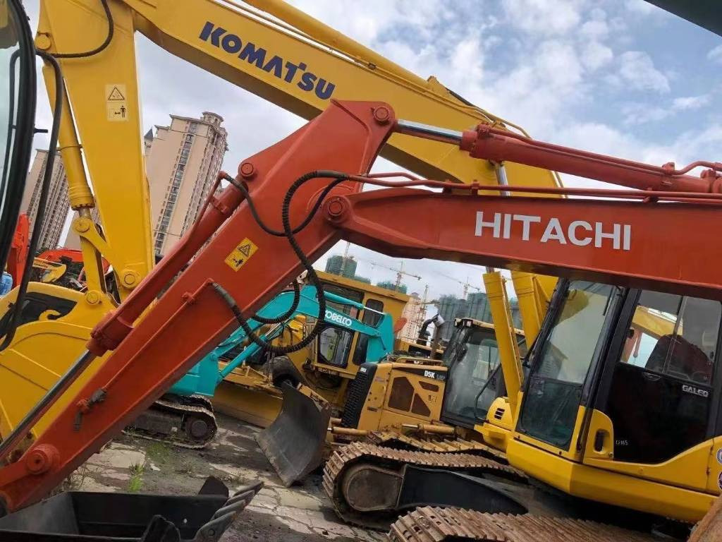 حفارات زحافة Hitachi EX 120-3: صور 8