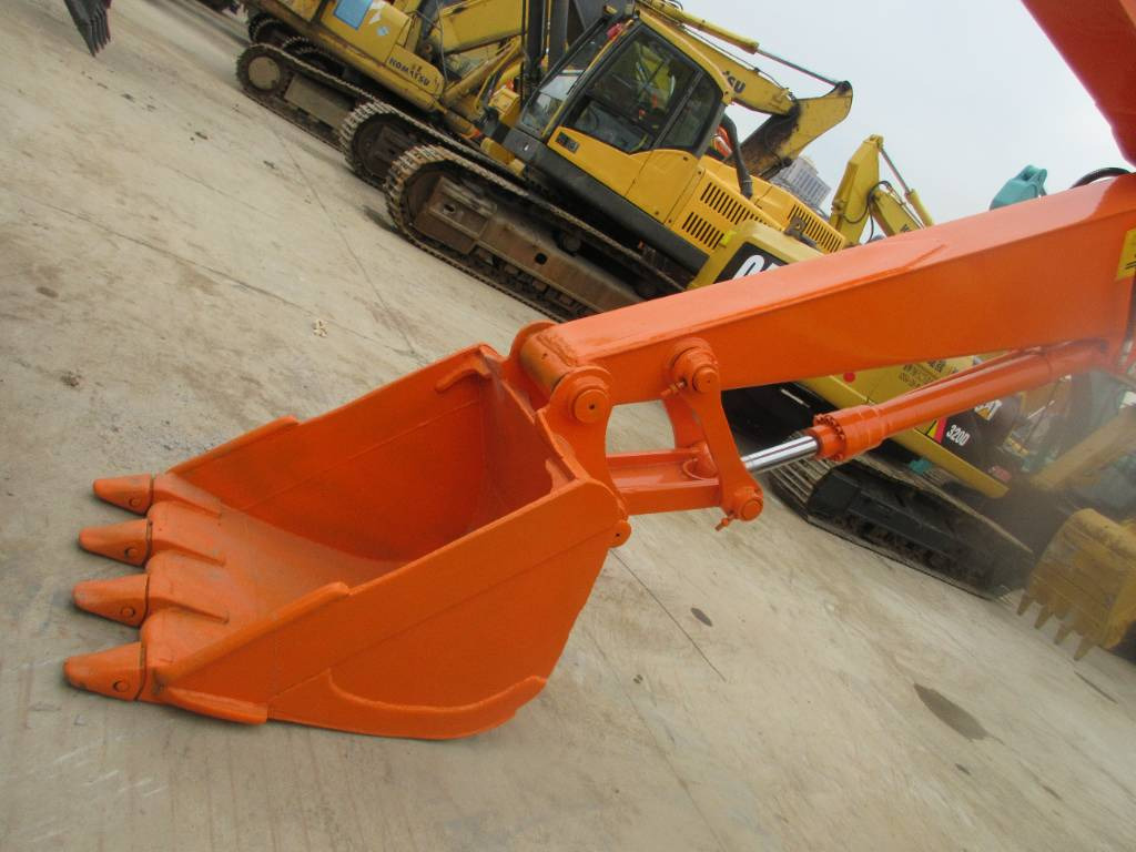 حفارات زحافة Hitachi EX 120-3: صور 23