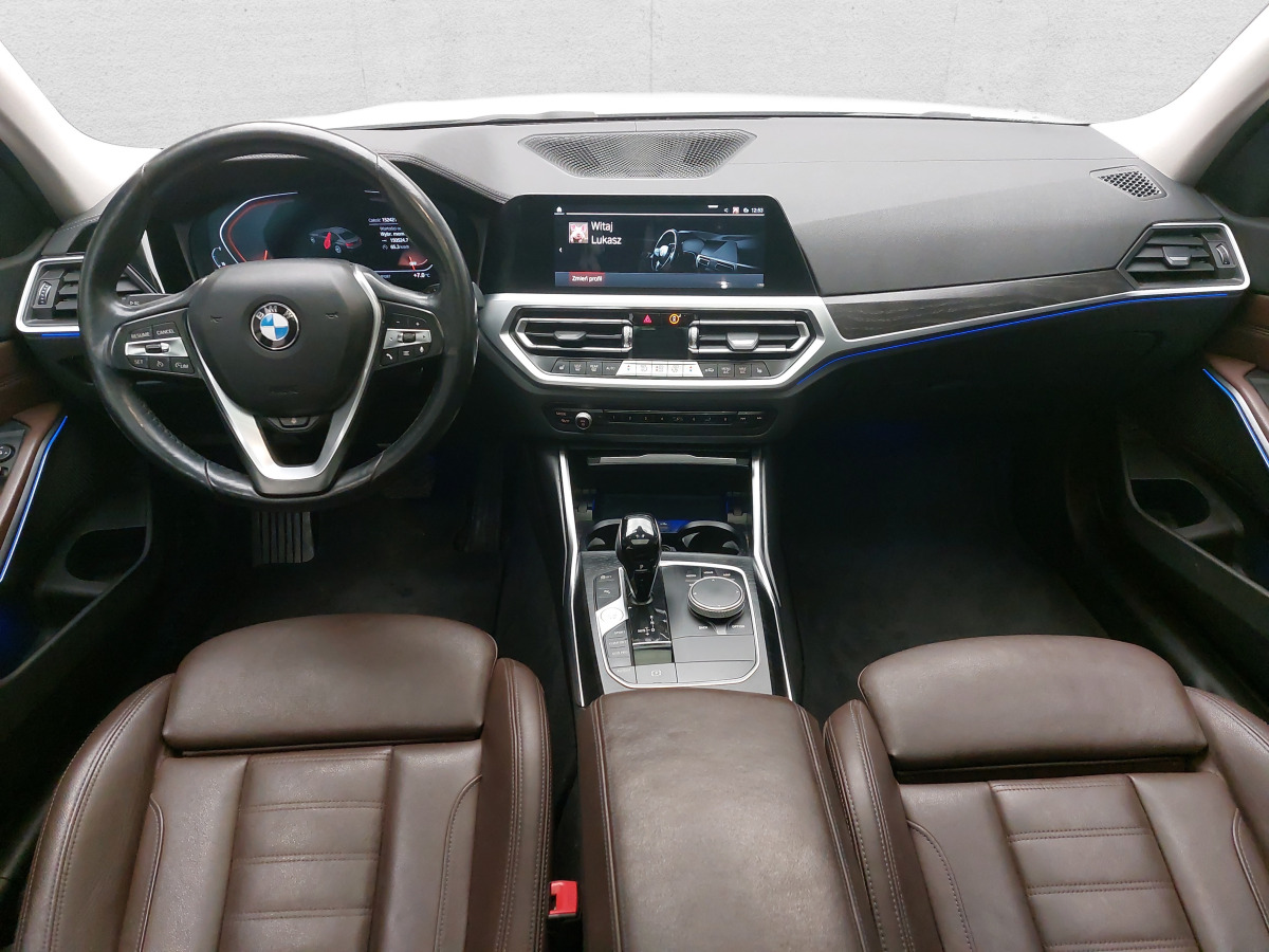 سيارة BMW 320D XDRIVE SEDAN: صور 11