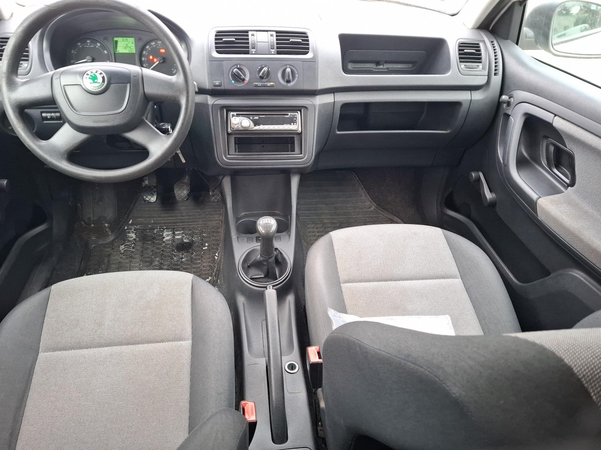 سيارة SKODA FABIA KOMBI: صور 7