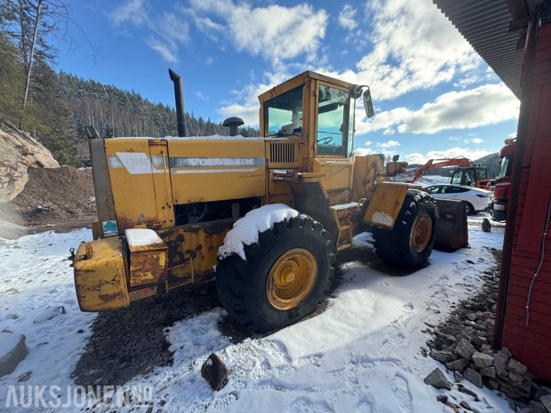 اللودر بعجل 1995 Volvo L120C Hjullaster: صور 10