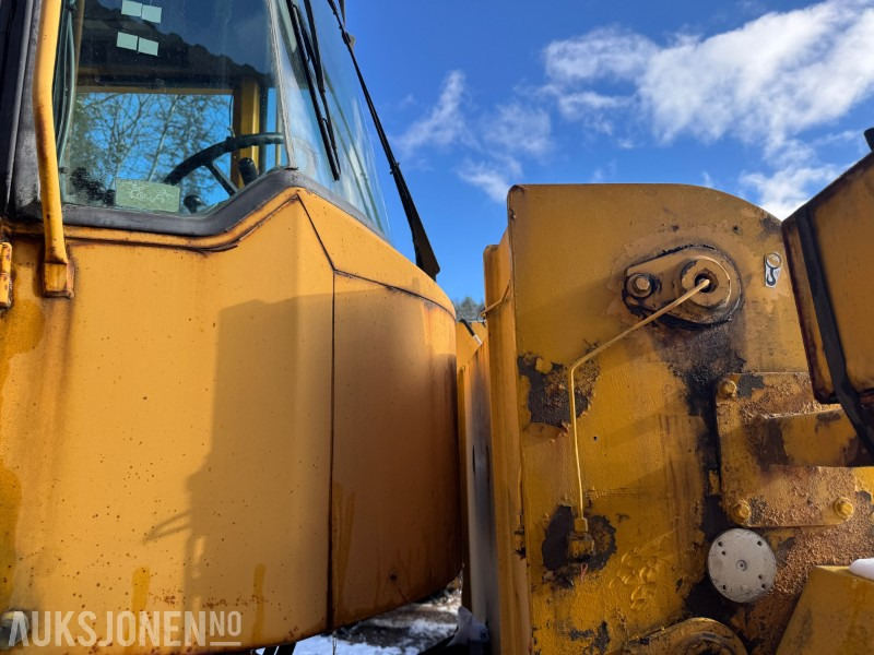 اللودر بعجل 1995 Volvo L120C Hjullaster: صور 14