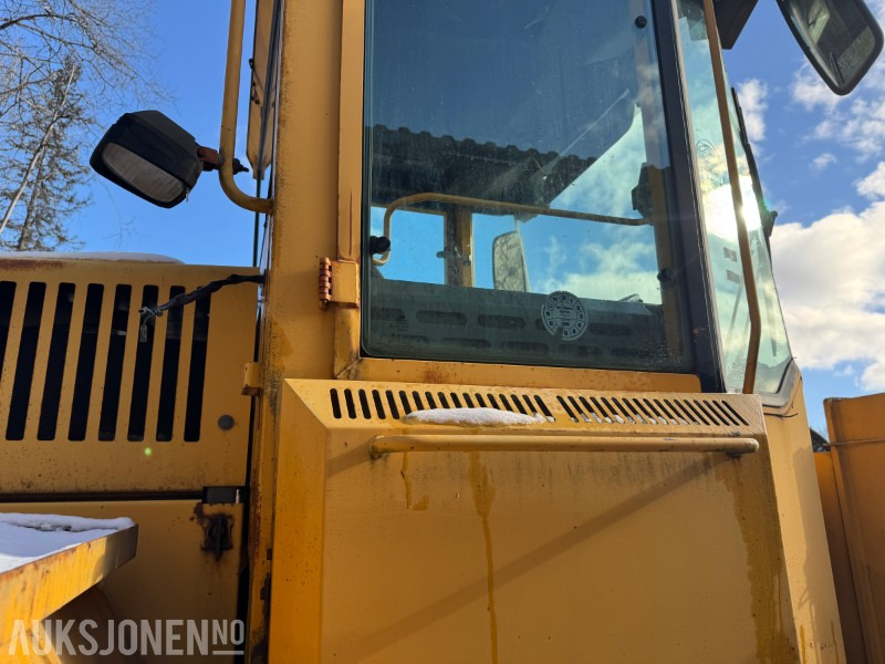 اللودر بعجل 1995 Volvo L120C Hjullaster: صور 19