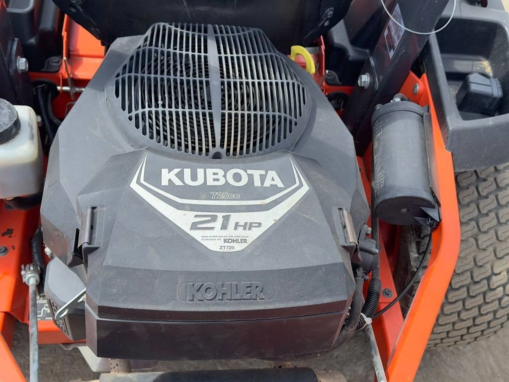 جزازة المروج Kubota Z121S: صور 8