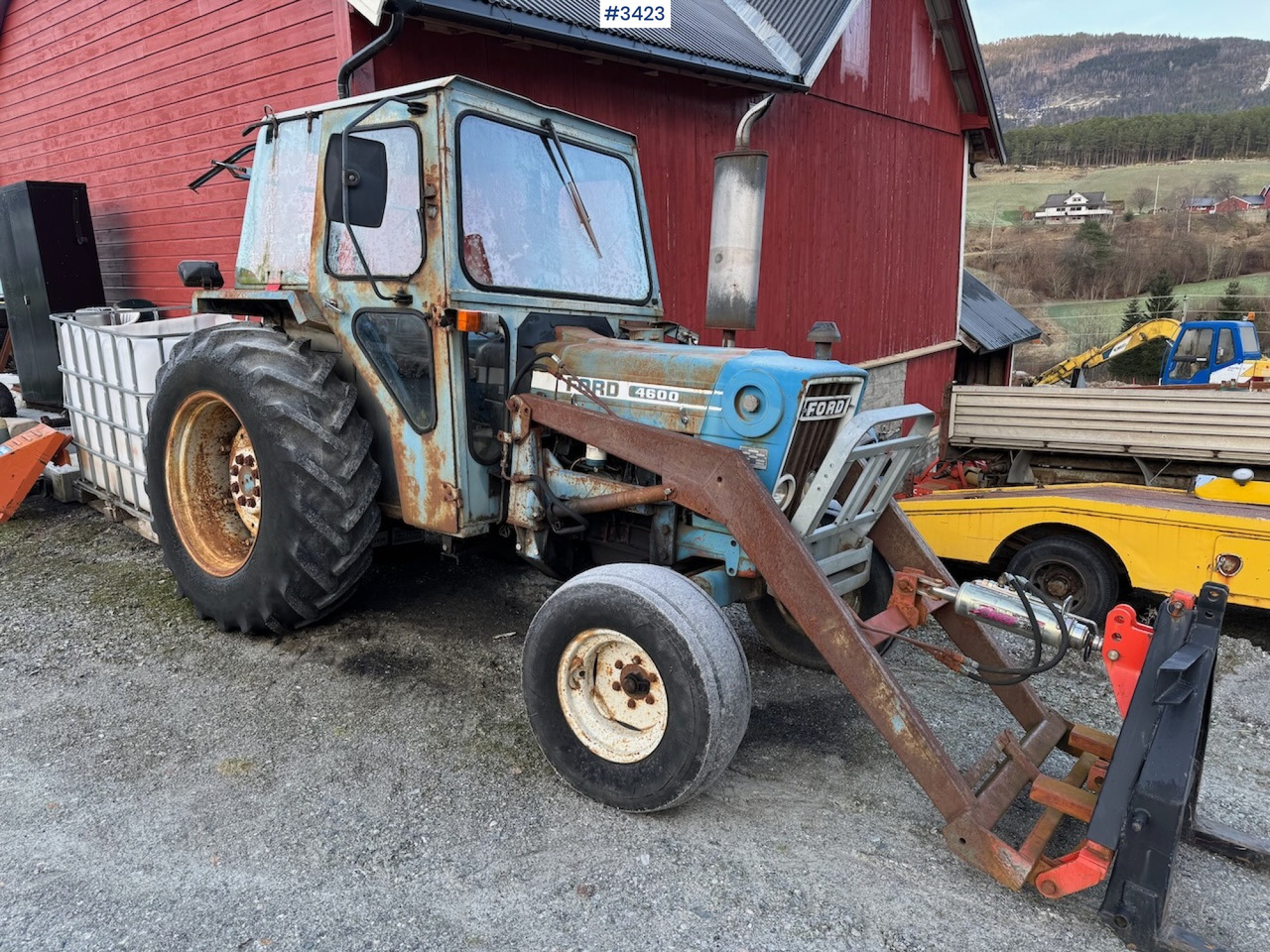 جرار 1981 Ford 4600 w/front loader, bucket and pallet fork.: صور 8