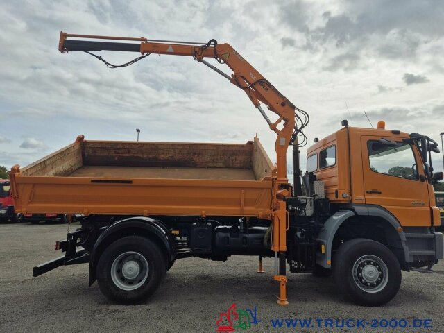 قلابات, شاحنة كرين Mercedes-Benz 1829 4x4 Kran Winter Schneeschild Salzstreuer: صور 15