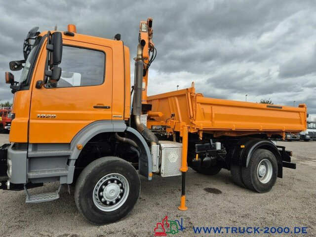 قلابات, شاحنة كرين Mercedes-Benz 1829 4x4 Kran Winter Schneeschild Salzstreuer: صور 14