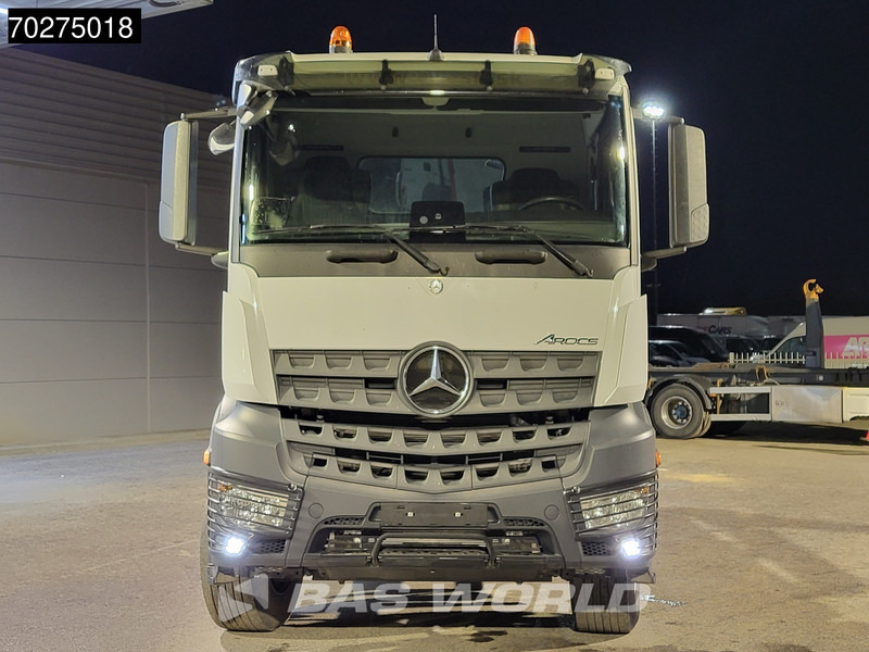 شاحنات قابلة للفك شاحنة Mercedes-Benz Arocs 1845 4X2 Skiploader Automatic Big-Axle ADR Euro 6: صور 16