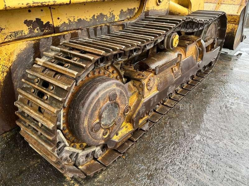 اللودر المجنزر Caterpillar 953: صور 23