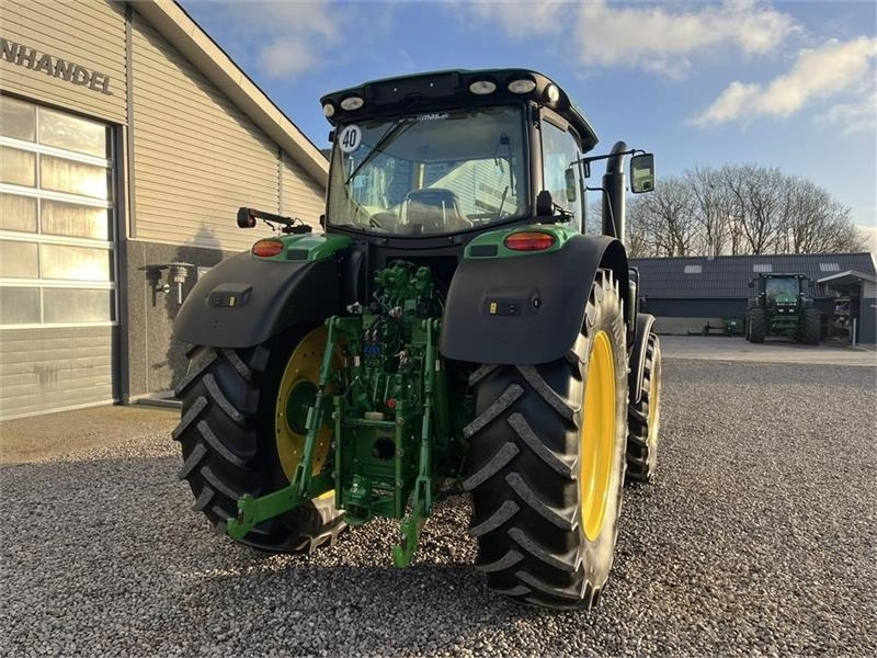 جرار John Deere 6175R Med frontlift og frontPTO: صور 15