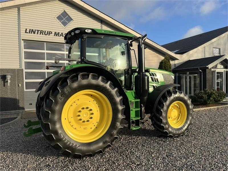 جرار John Deere 6175R Med frontlift og frontPTO: صور 13