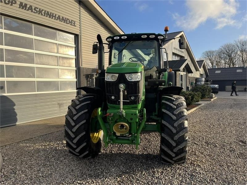 جرار John Deere 6175R Med frontlift og frontPTO: صور 10