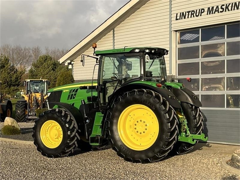 جرار John Deere 6175R Med frontlift og frontPTO: صور 12