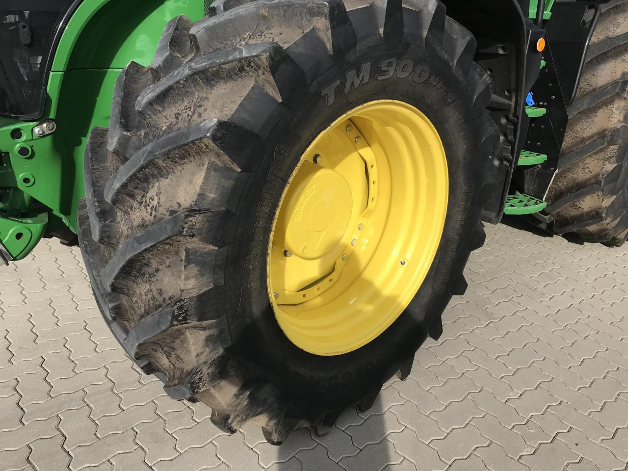 جرار John Deere 7R 310: صور 13