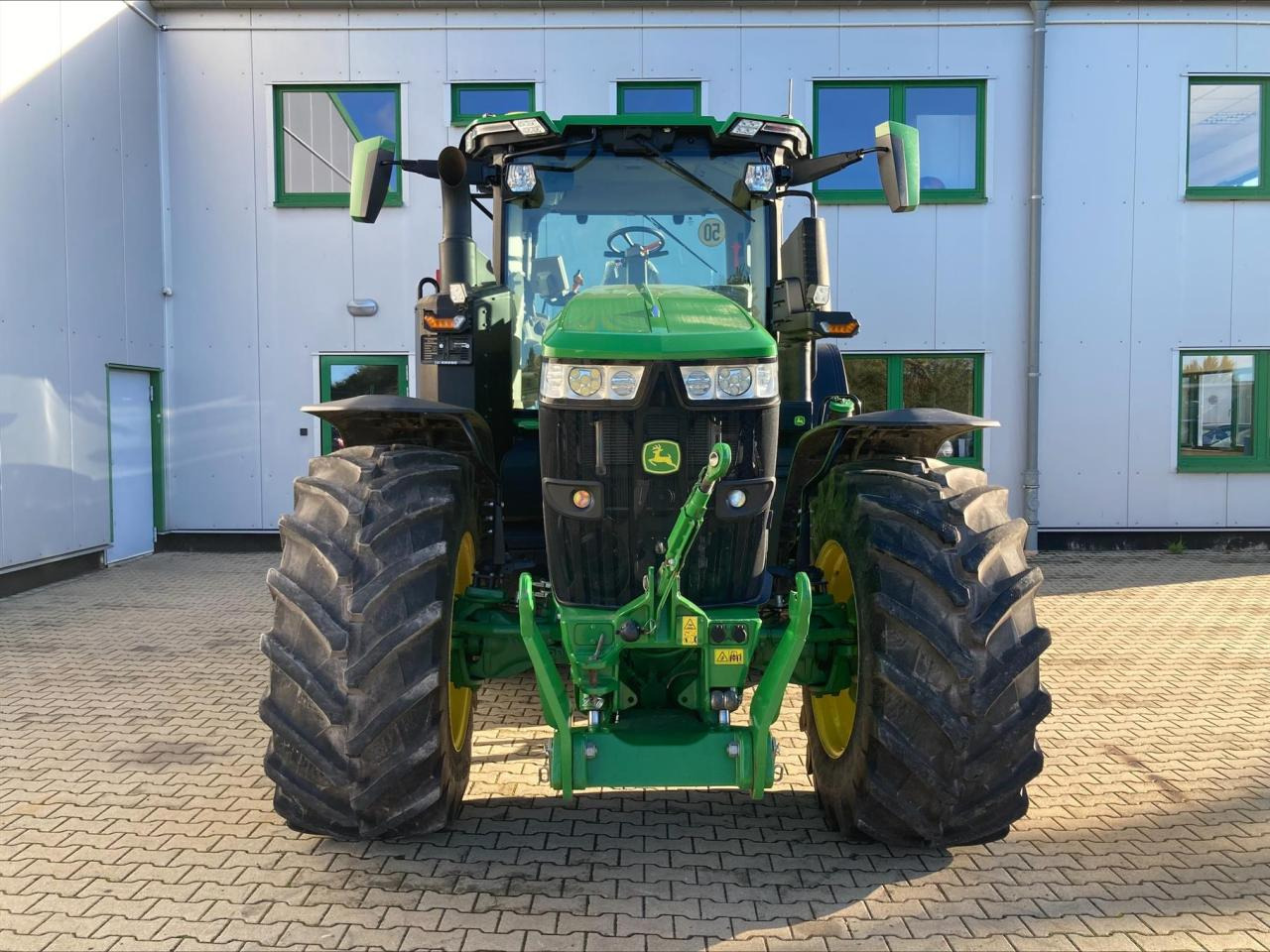 جرار John Deere 7R 350: صور 6