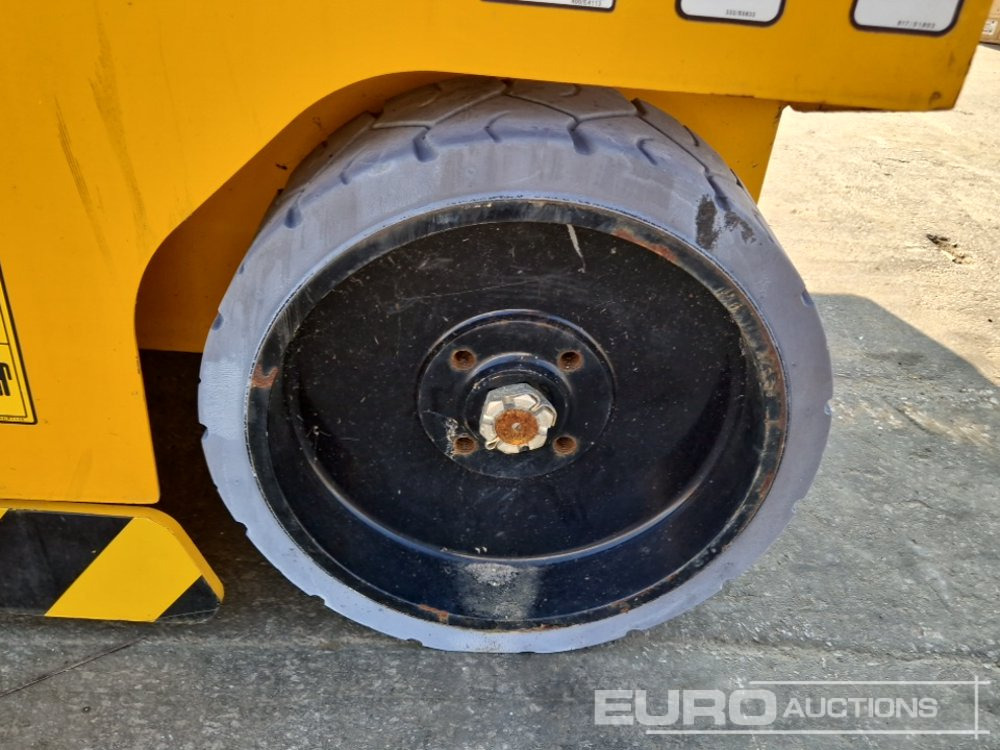 منصات هيدروليكية متنقلة JCB S4550E: صور 8