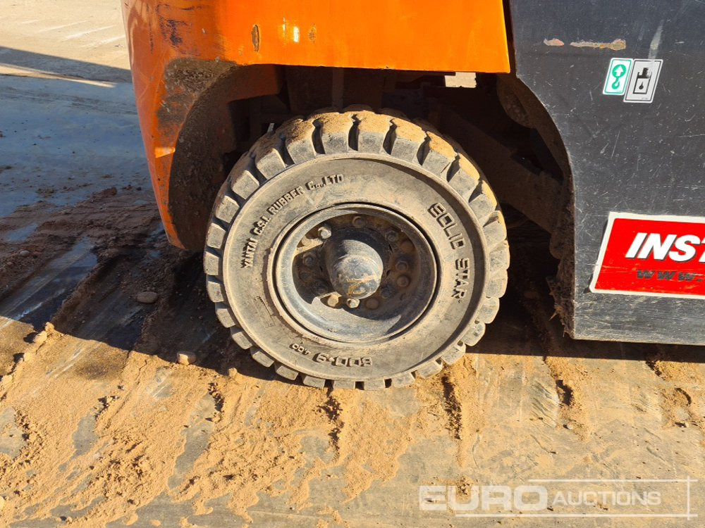 رافعة شوكية 2018 Doosan D25GP: صور 11