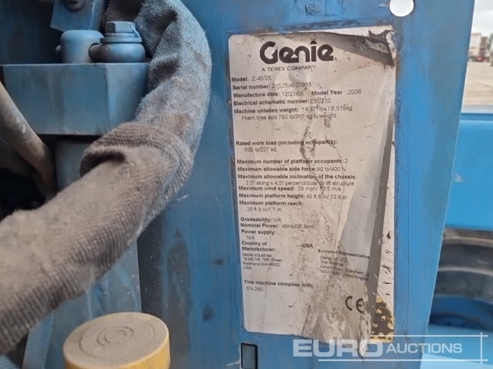 منصات هيدروليكية متنقلة Genie Z45/25: صور 40