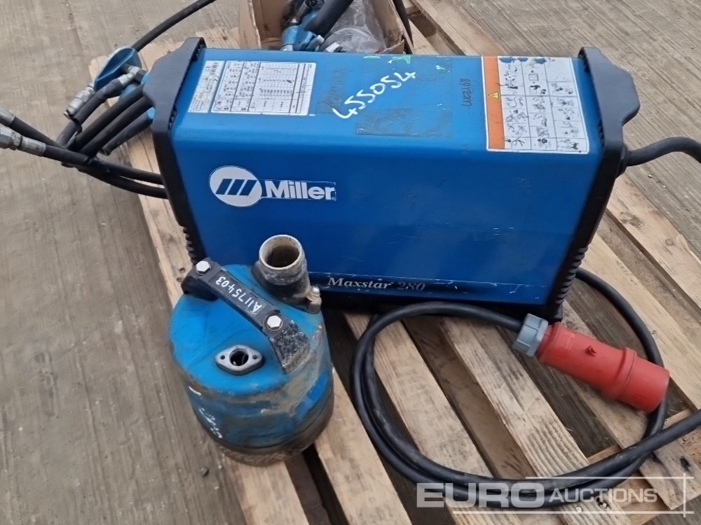 معدات البناء Hydraulic Impact Wrench (2 of), Miller 415Volt Welder, Submersible Pump: صور 13